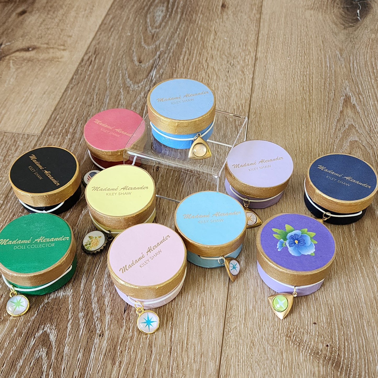 Elise Black hat box